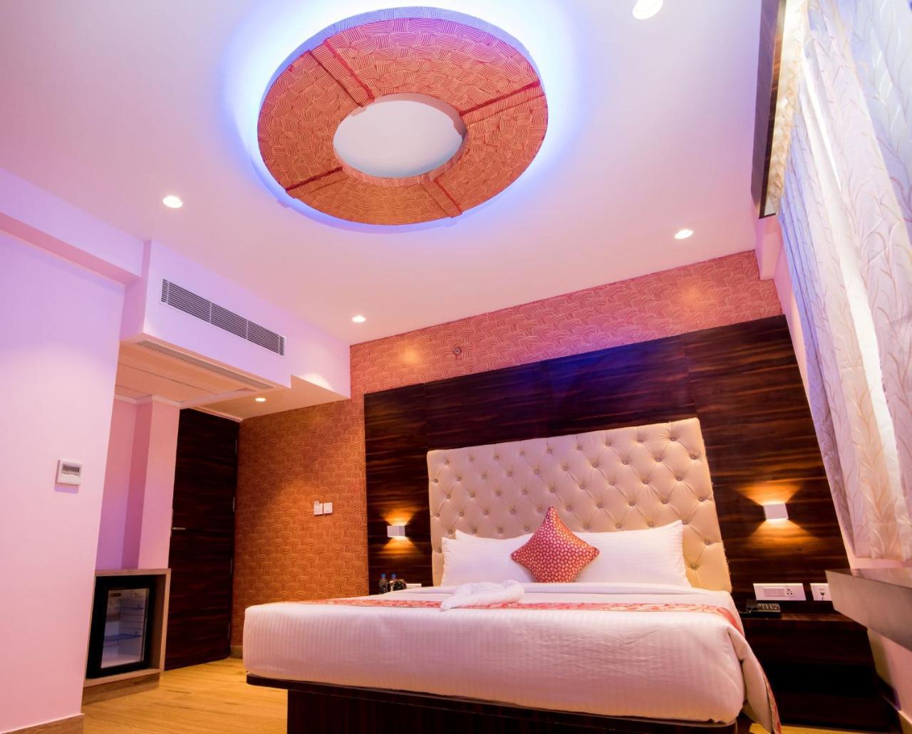 Npg Hotel Yelahanka Exterior foto